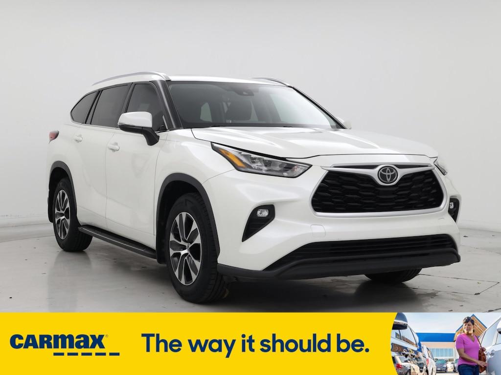 used 2020 Toyota Highlander car, priced at $34,998