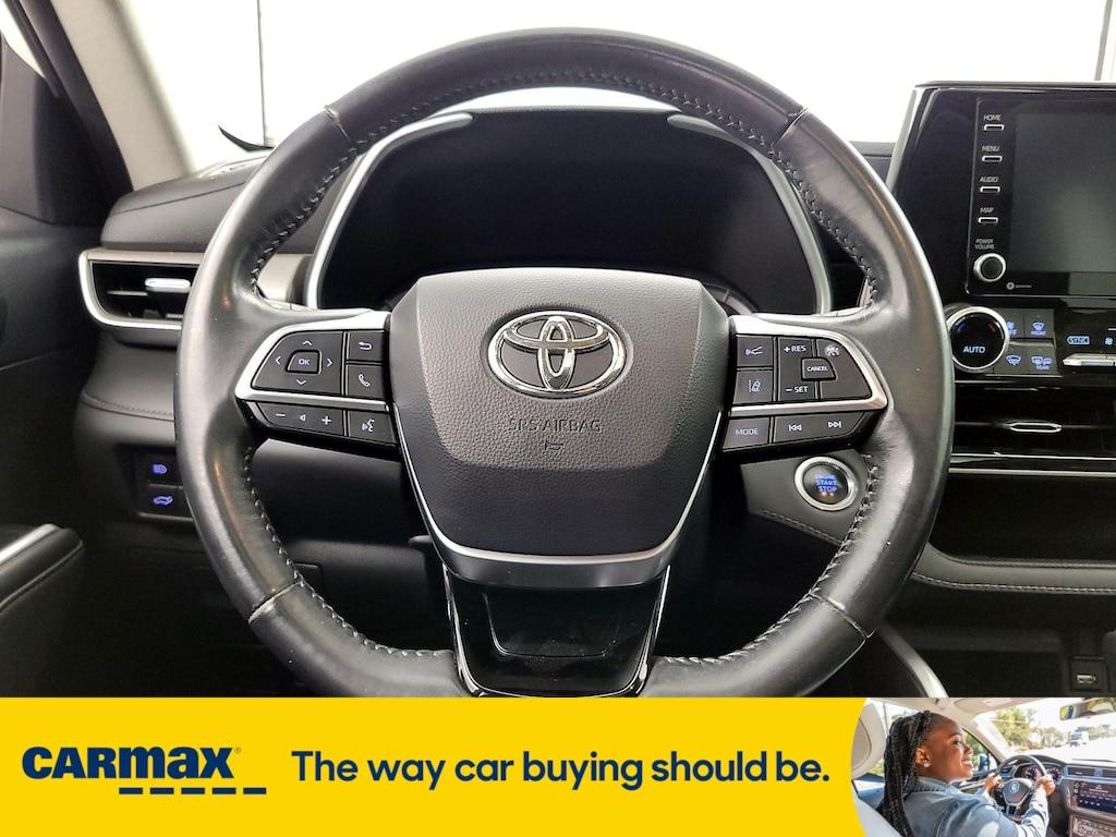 used 2020 Toyota Highlander car, priced at $34,998