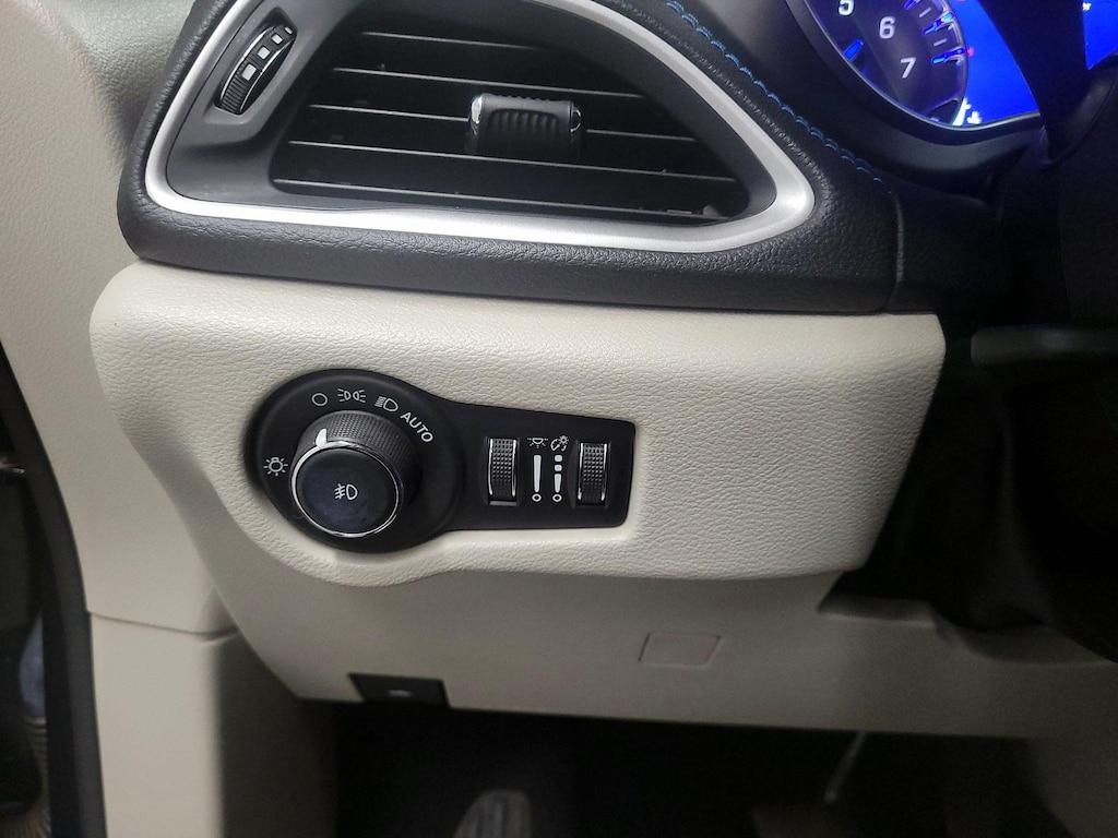 used 2021 Chrysler Pacifica car, priced at $27,998