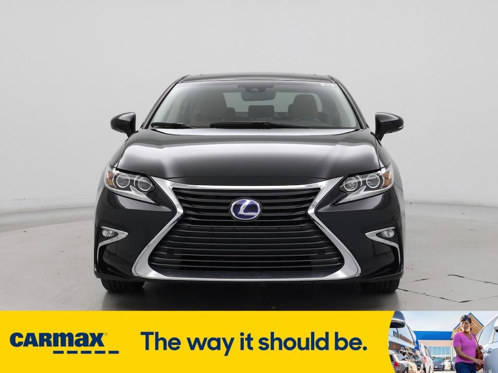 used 2018 Lexus ES 300h car, priced at $34,998
