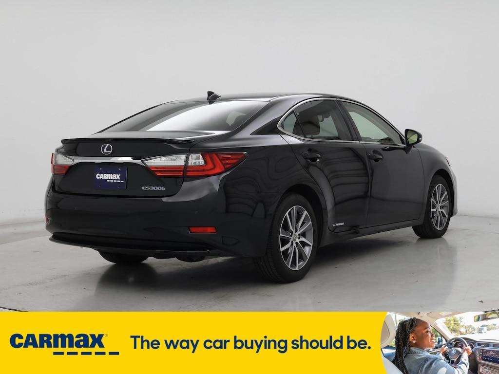 used 2018 Lexus ES 300h car, priced at $34,998