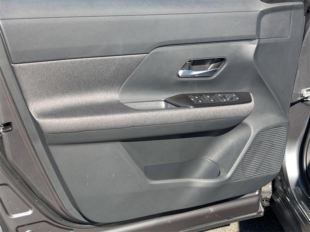 new 2026 Nissan Kicks car, priced at $25,109