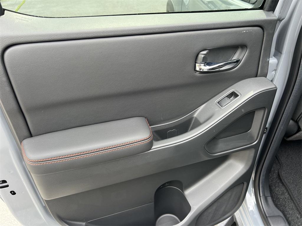 new 2025 Nissan Frontier car, priced at $39,769