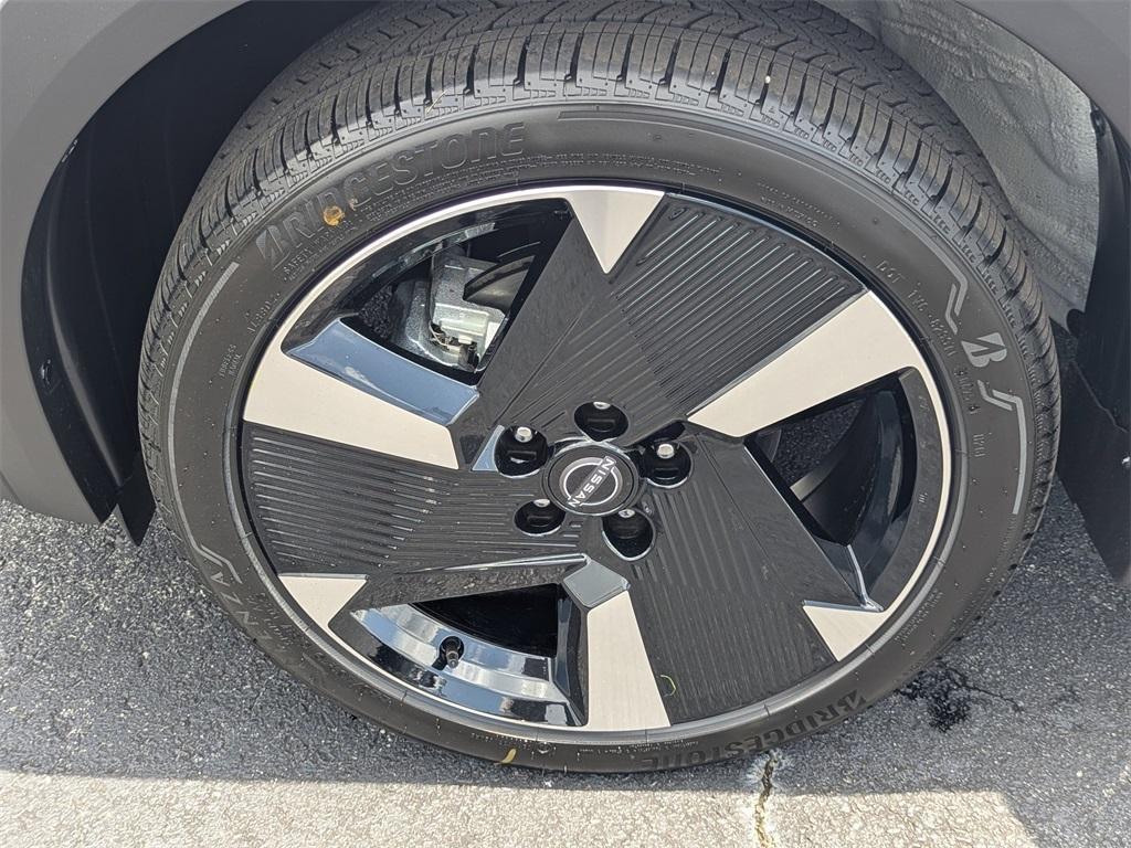 new 2025 Nissan Kicks car, priced at $27,145