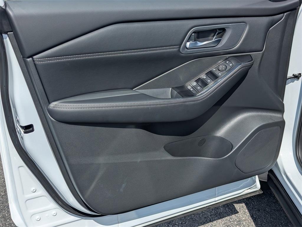 new 2025 Nissan Rogue car, priced at $31,608