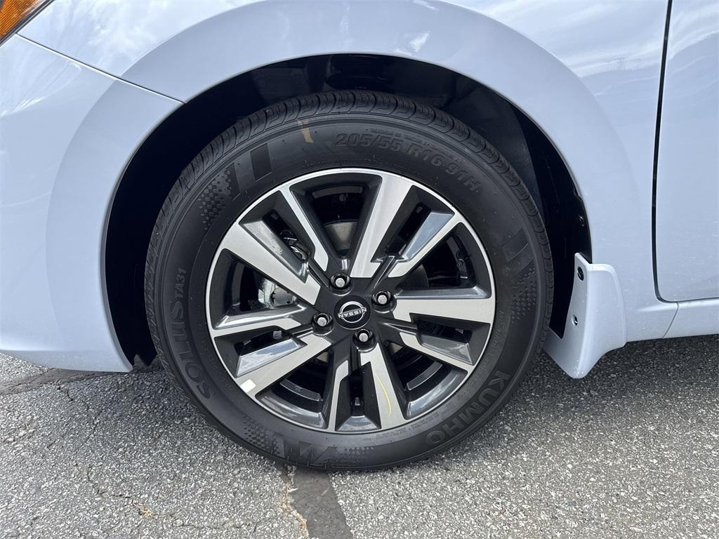 new 2025 Nissan Versa car, priced at $21,212
