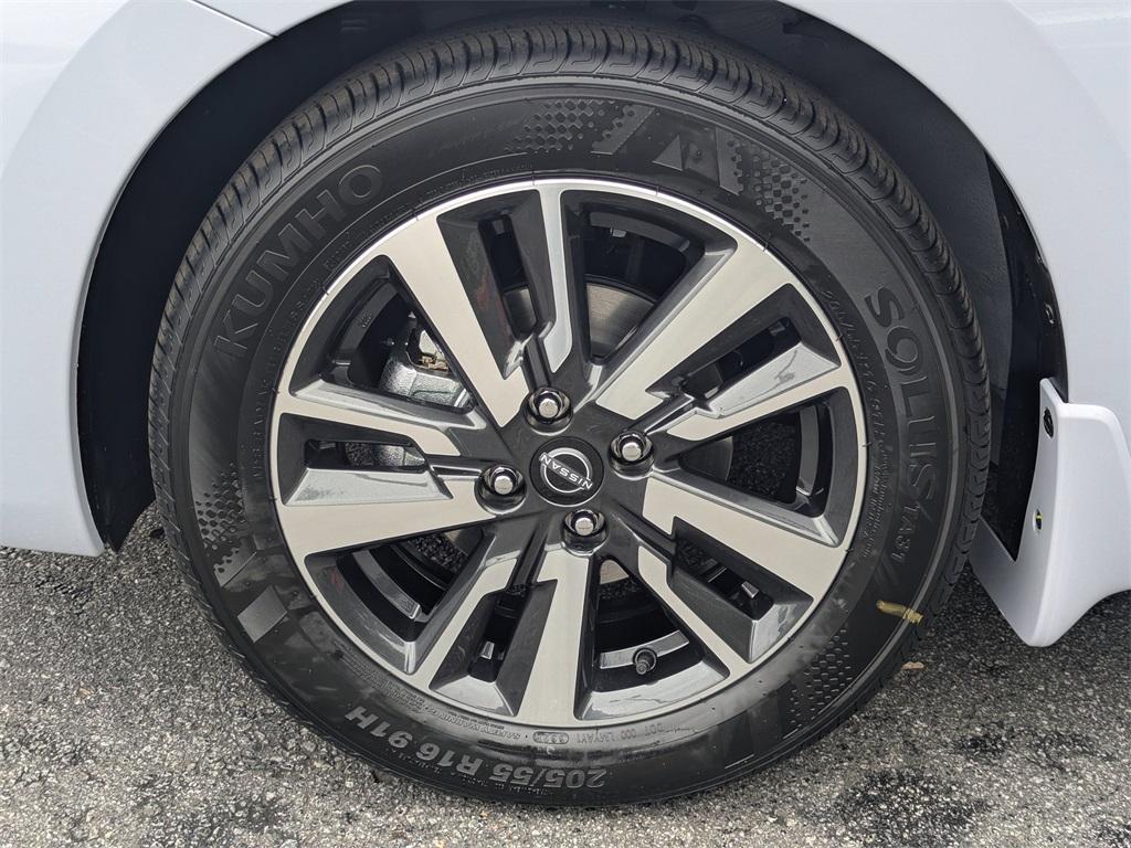 new 2025 Nissan Versa car, priced at $21,247