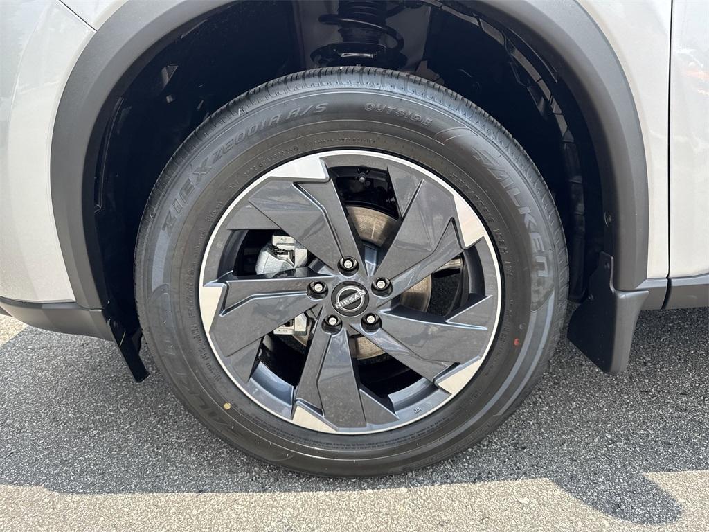 new 2025 Nissan Rogue car, priced at $31,205