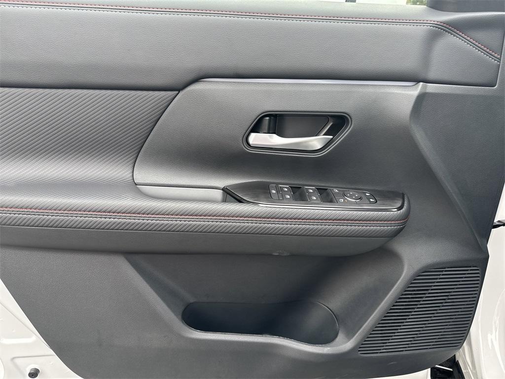 new 2025 Nissan Kicks car, priced at $26,705