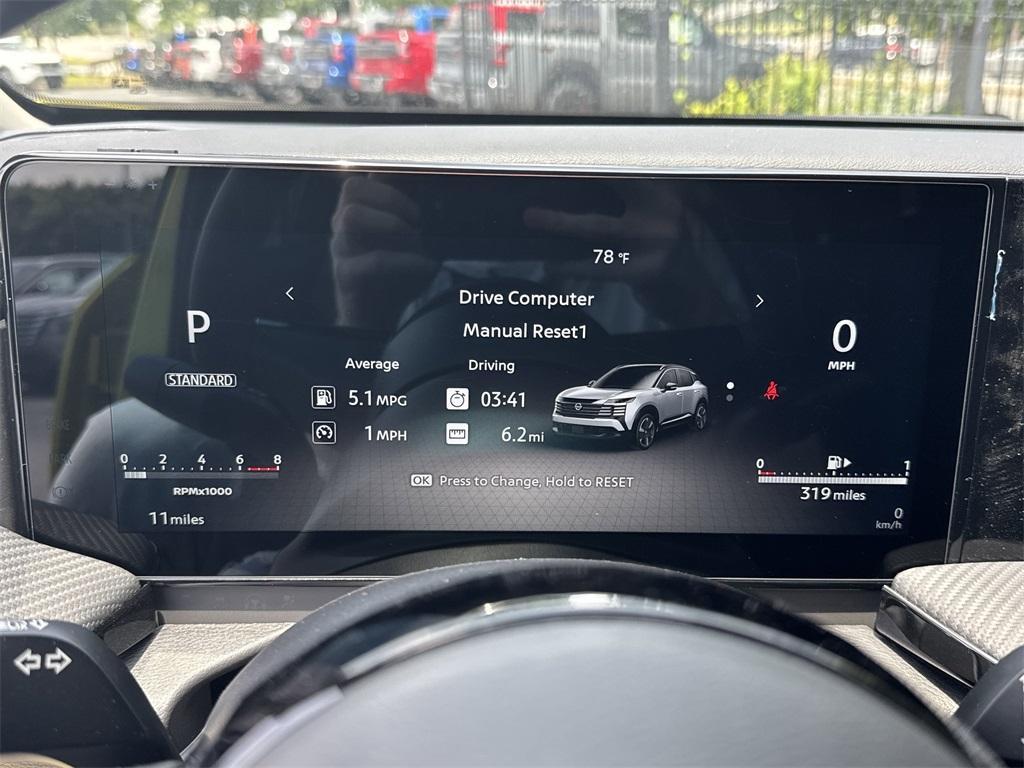 new 2025 Nissan Kicks car, priced at $27,453