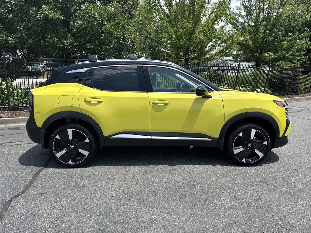 new 2025 Nissan Kicks car, priced at $27,453