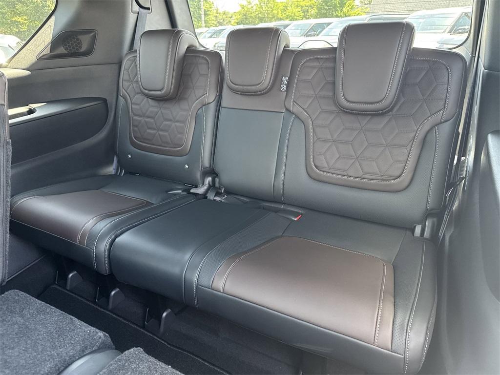 new 2025 Nissan Armada car, priced at $70,370