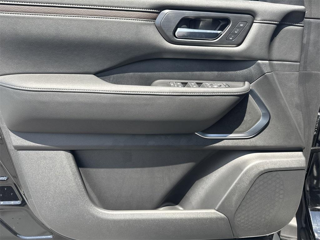 new 2025 Nissan Armada car, priced at $70,370