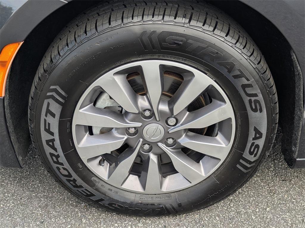 used 2020 Chrysler Pacifica car, priced at $20,590