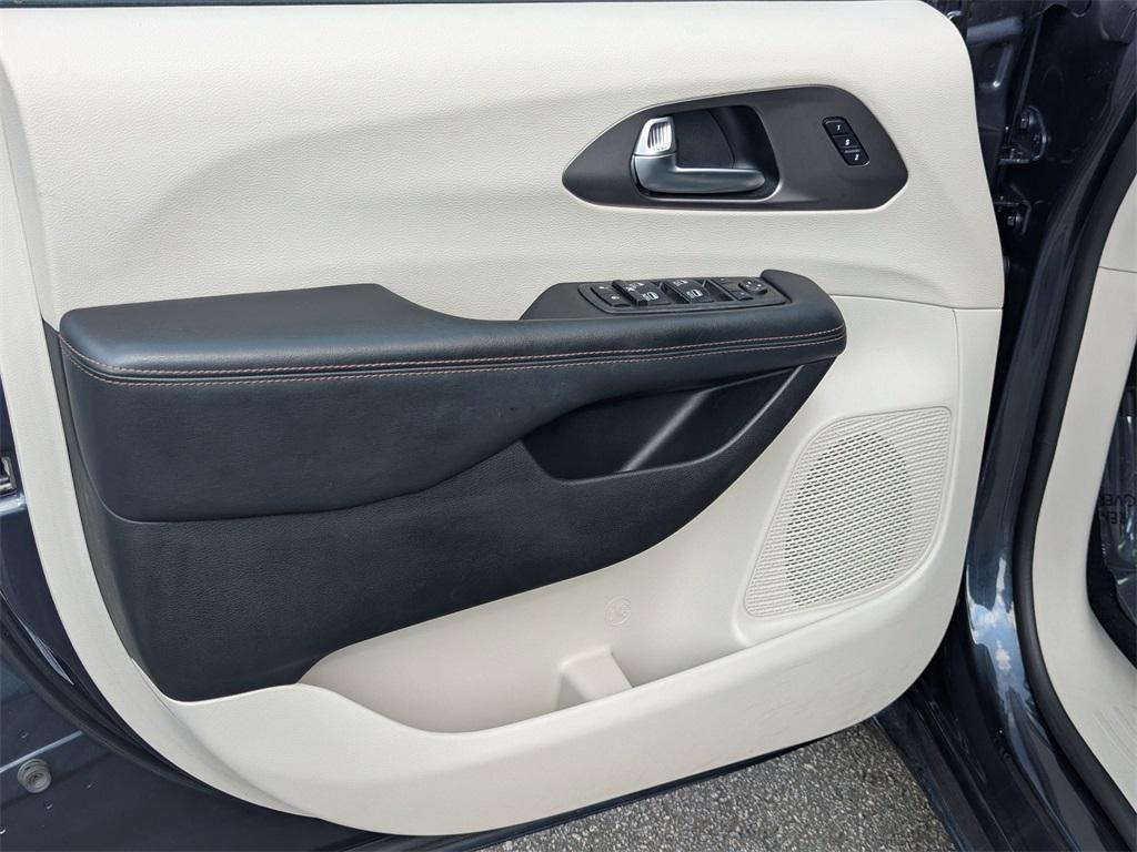 used 2020 Chrysler Pacifica car, priced at $20,590