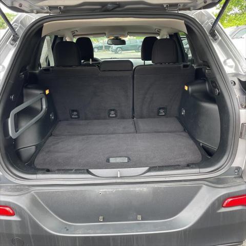 used 2016 Jeep Cherokee car, priced at $10,900