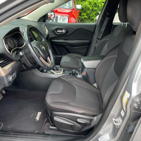 used 2016 Jeep Cherokee car, priced at $10,900