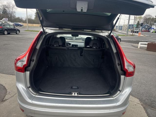 used 2016 Volvo XC60 car, priced at $11,999