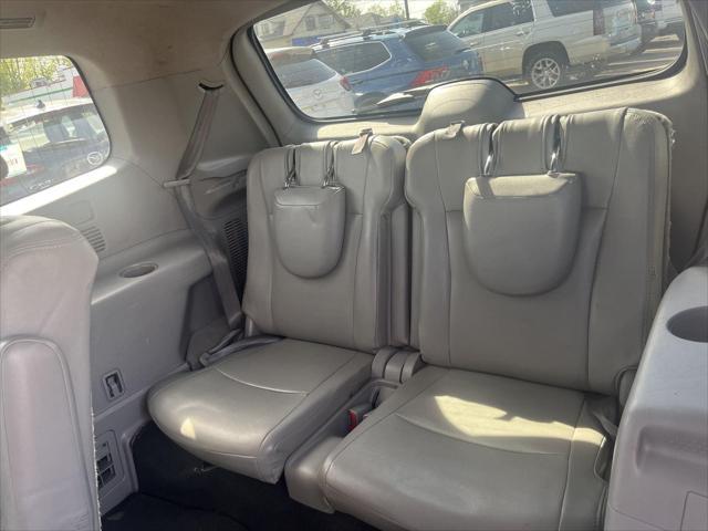 used 2013 Toyota Highlander car, priced at $11,799