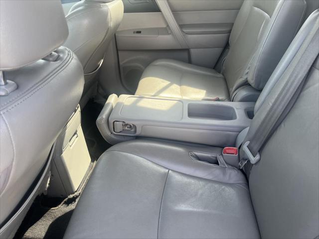 used 2013 Toyota Highlander car, priced at $11,799