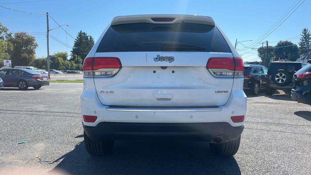 used 2015 Jeep Grand Cherokee car, priced at $11,488