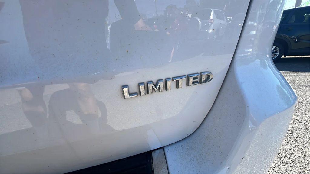 used 2015 Jeep Grand Cherokee car, priced at $11,488