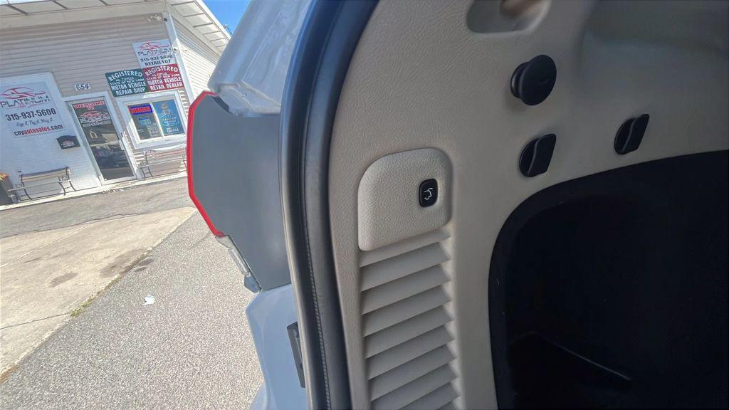 used 2015 Jeep Grand Cherokee car, priced at $11,488