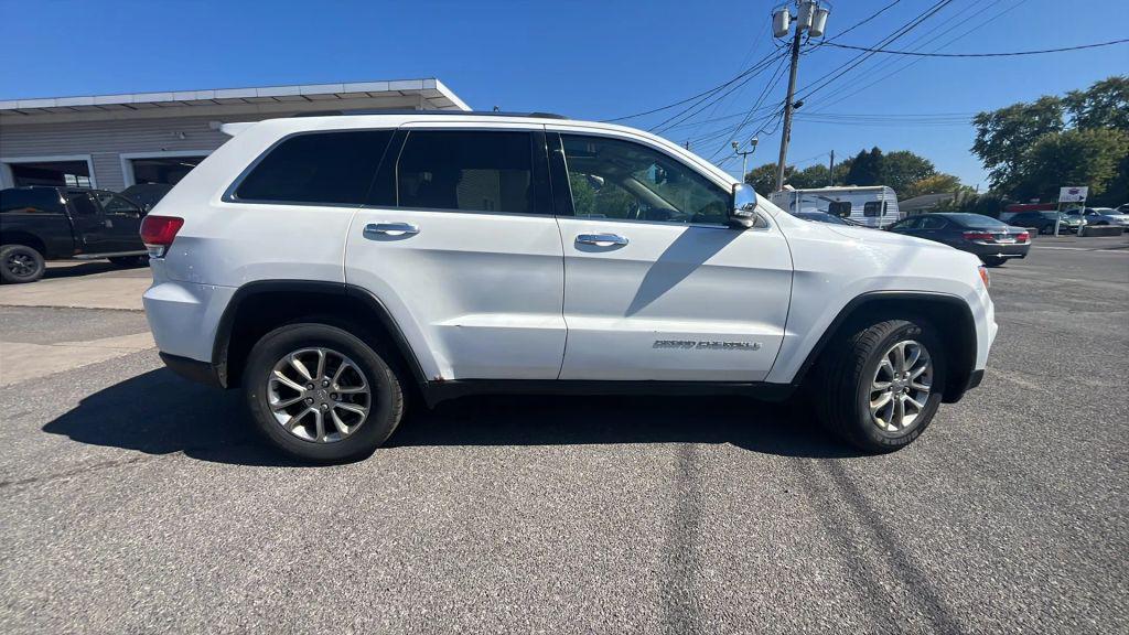 used 2015 Jeep Grand Cherokee car, priced at $11,488