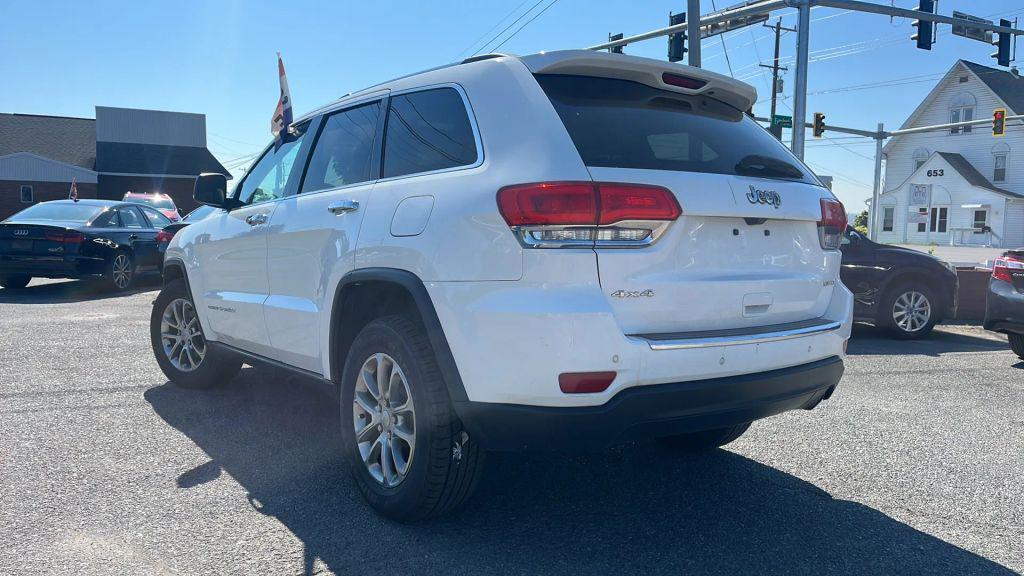 used 2015 Jeep Grand Cherokee car, priced at $11,488