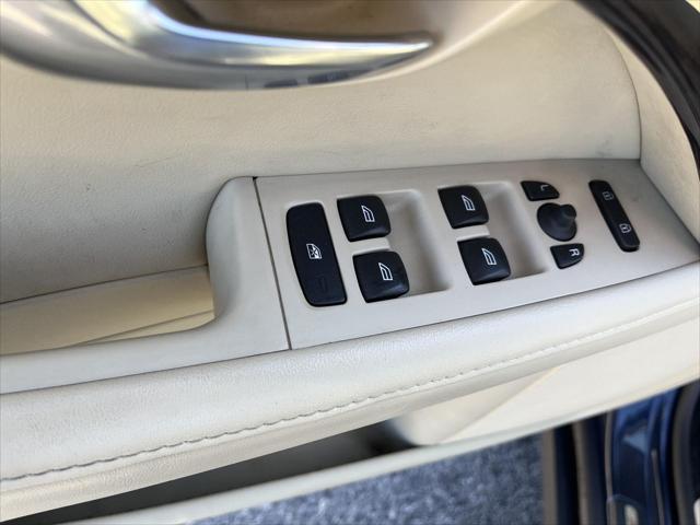used 2015 Volvo XC70 car, priced at $11,988
