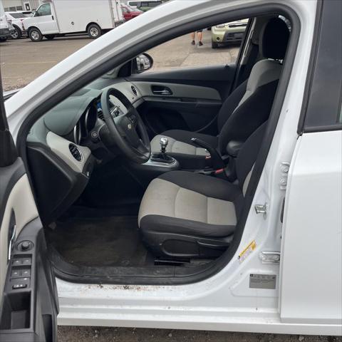 used 2016 Chevrolet Cruze Limited car, priced at $7,499