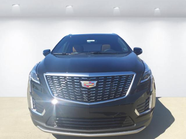 new 2025 Cadillac XT5 car, priced at $53,615