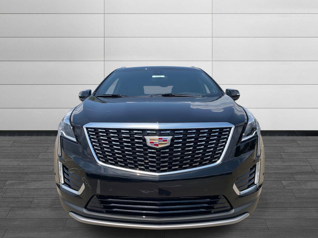 new 2025 Cadillac XT5 car, priced at $56,190