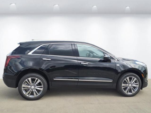 new 2025 Cadillac XT5 car, priced at $52,615