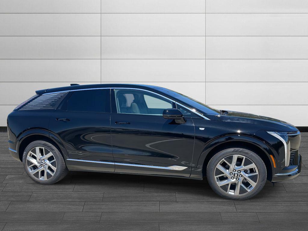 new 2025 Cadillac OPTIQ car, priced at $54,689