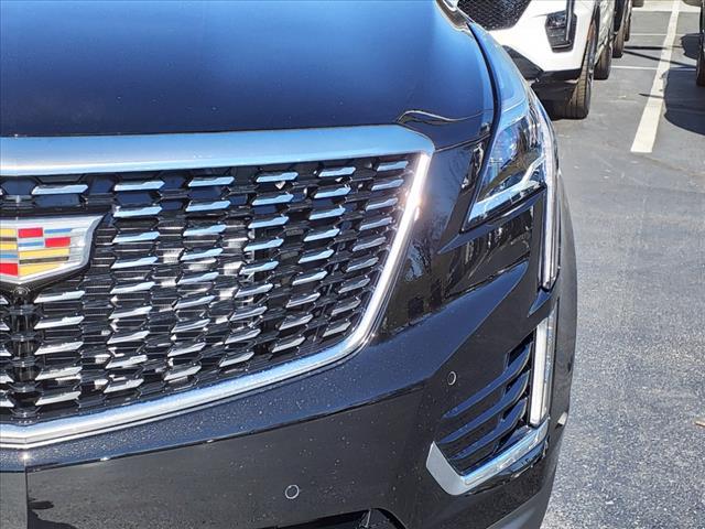 new 2025 Cadillac XT5 car, priced at $57,890