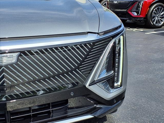 new 2025 Cadillac LYRIQ car, priced at $60,090