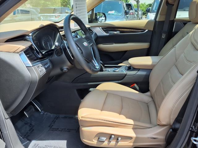used 2025 Cadillac XT6 car, priced at $66,900