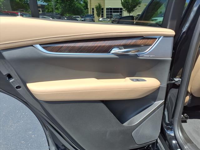 used 2025 Cadillac XT6 car, priced at $66,900