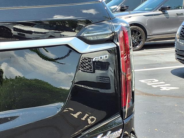 used 2025 Cadillac XT6 car, priced at $66,900