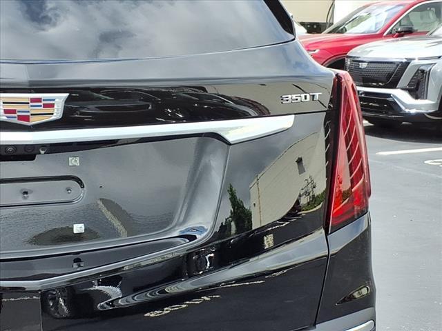 new 2025 Cadillac XT5 car, priced at $56,190