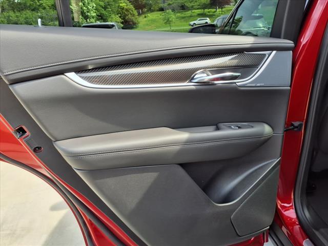 new 2025 Cadillac XT6 car, priced at $69,065