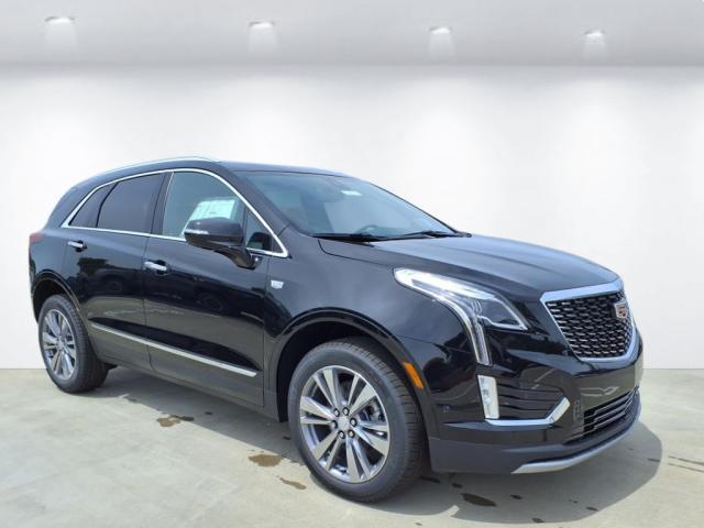 new 2025 Cadillac XT5 car, priced at $56,190