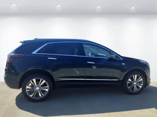 new 2025 Cadillac XT5 car, priced at $57,890