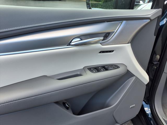 new 2025 Cadillac XT5 car, priced at $56,915