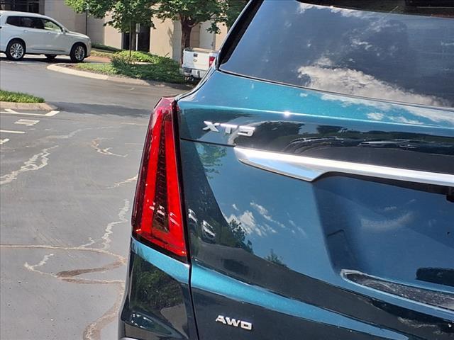 new 2025 Cadillac XT5 car, priced at $56,915