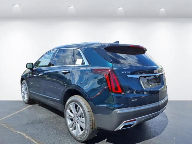 new 2025 Cadillac XT5 car, priced at $56,915