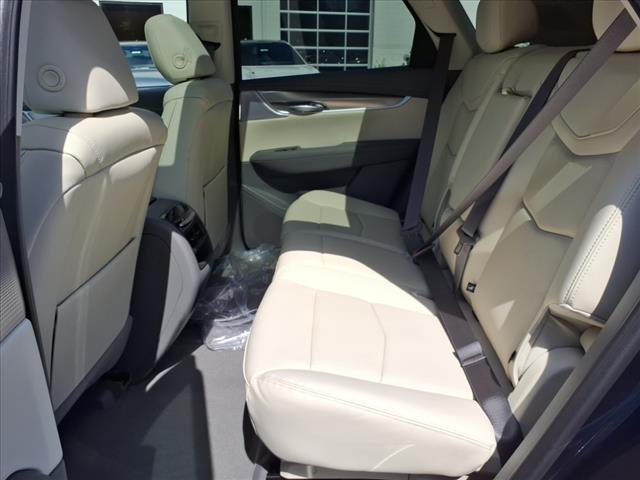 new 2025 Cadillac XT5 car, priced at $56,915