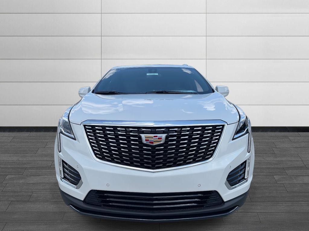 new 2025 Cadillac XT5 car, priced at $47,015
