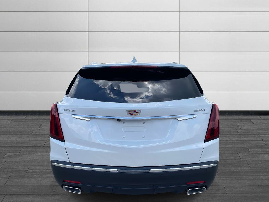 new 2025 Cadillac XT5 car, priced at $47,015